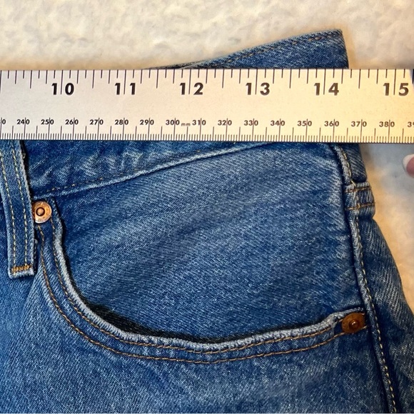 Levi’s Women’s Jean Shorts 501 Premium Denim Button Fly Missing Tags 28 Waist - Picture 6 of 13